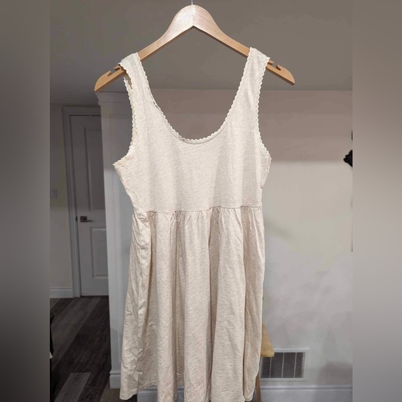 Sundress - Picture 2 of 4